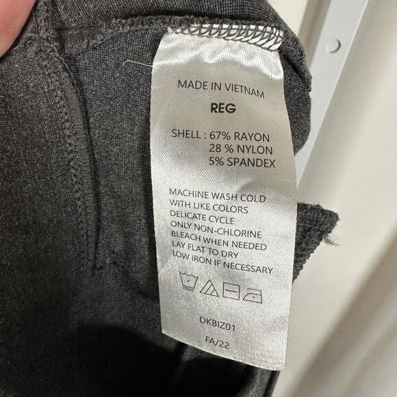 Quince Ultra-Stretch Ponte Straight Pants Navy L Inseam 28 Comfy Business Casual - Picture 3 of 7